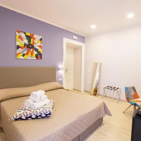 Cla.pa H. Group - Dislocated Hospitality ナポリ