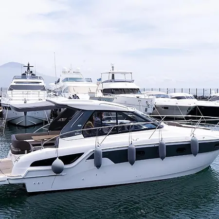 Cla.pa H. Group - Dislocated Hospitality Gasthuis *