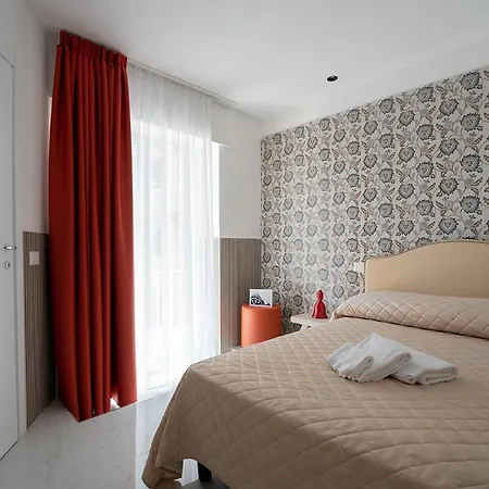 Cla.pa H. Group - Dislocated Hospitality *