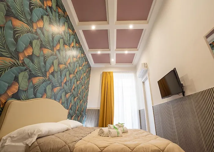 Cla.pa H. Group - Dislocated Hospitality * Naples